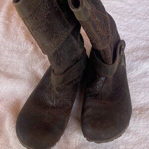 Merrell Haven Embossed Floral Paisley